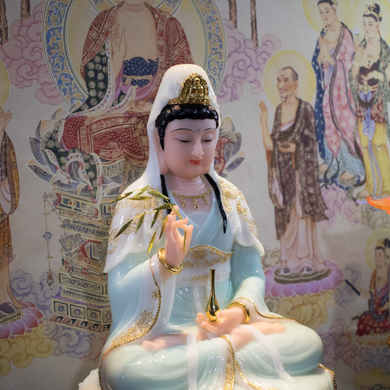 Tượng Phật Quan Âm ngồi