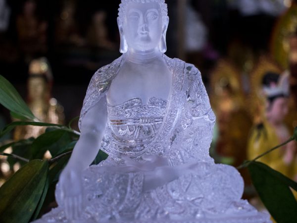 Tượng Phật Dược Sư Đẹp Bằng Lưu Ly Ngồi Đài Sen