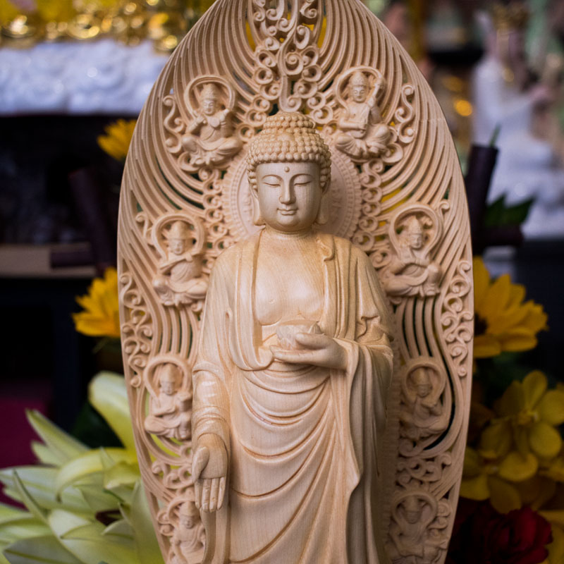 Tượng Phật A Di Đà Bằng Gỗ