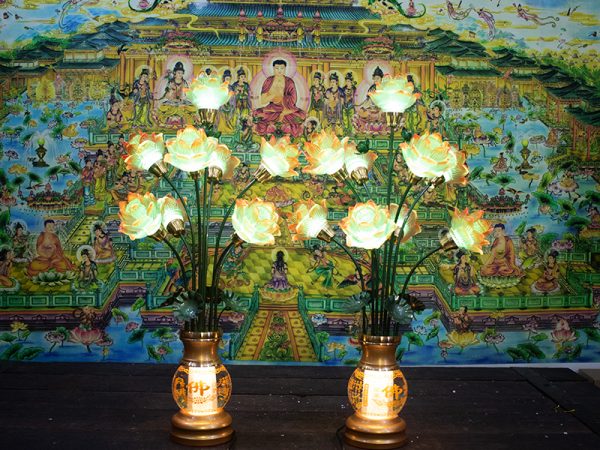 Đèn thờ phật đẹp đèn điện thờ cúng đẹp nhiều kích thước