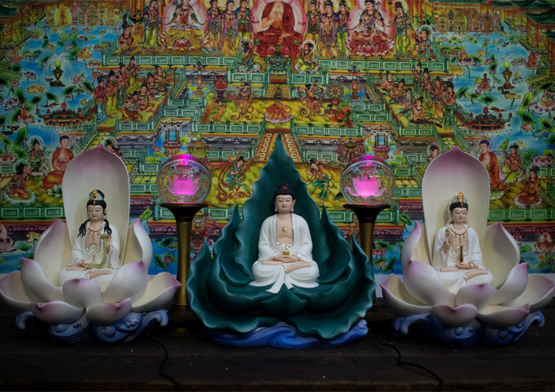 Tam Thế Phật tự tại
