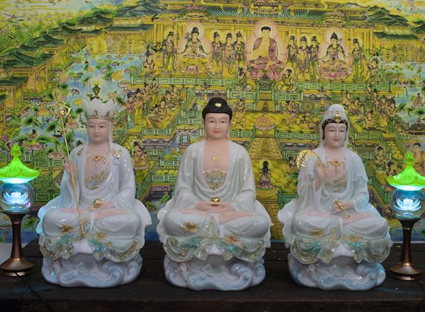 Bộ tượng Ta Bà Tam Thánh đá xanh thiên thanh ngồi lá sen mới nhất 48cm