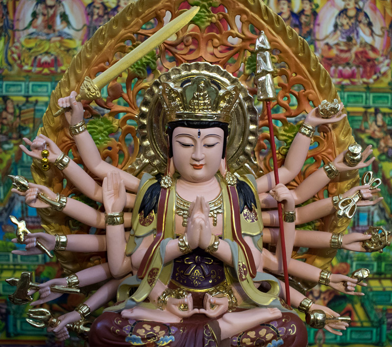 Tượng Chuẩn Đề Phật Mẫu Composite vẽ màu cao 55cm