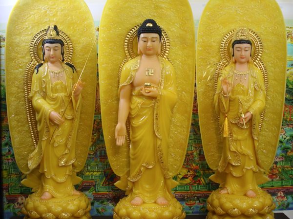 Tượng Tam Thế Phật thạch anh viền vàng lá hào quang lớn 133cm