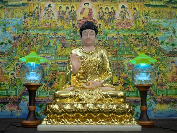 Tượng Bổn Sư Thích Ca giáo hóa thủ ấn (Vitarka Mudra) xi vàng