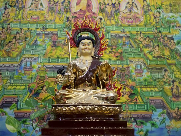 Tượng Bất Động Minh Vương Bồ Tát Bằng Đồng Mạ Vàng