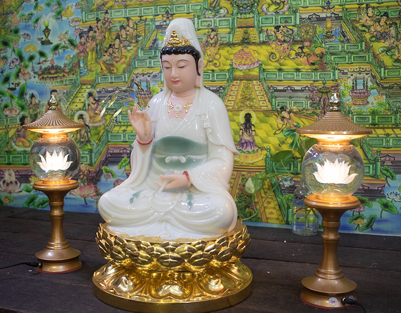 tượng Phật Quan Thế Âm