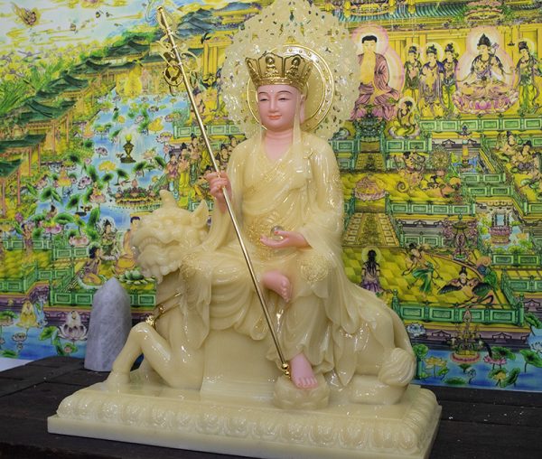 Tượng Địa Tạng Bồ Tát cưỡi đế thính bằng bột đá thạch anh