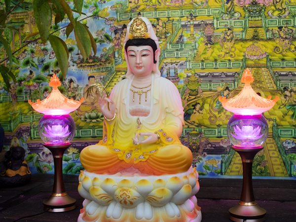 Tượng Phật Bà Quan Âm trong Phật giáo với ý nghĩa sâu sắc