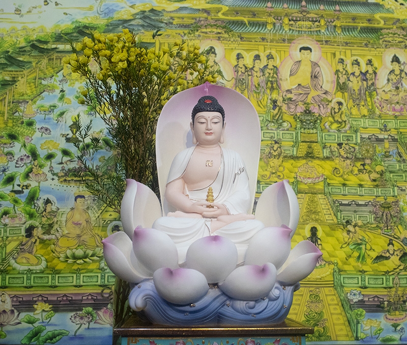 Tượng Phật Dược Sư